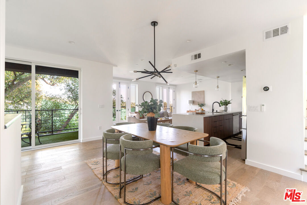 2267 Duane St Unit: 3