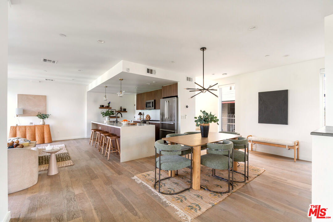 2267 Duane St Unit: 3