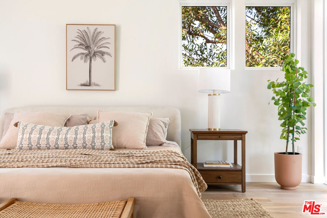 2267 Duane St Unit: 3