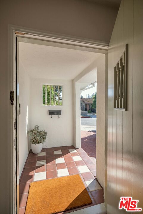 1917 Eden Ave