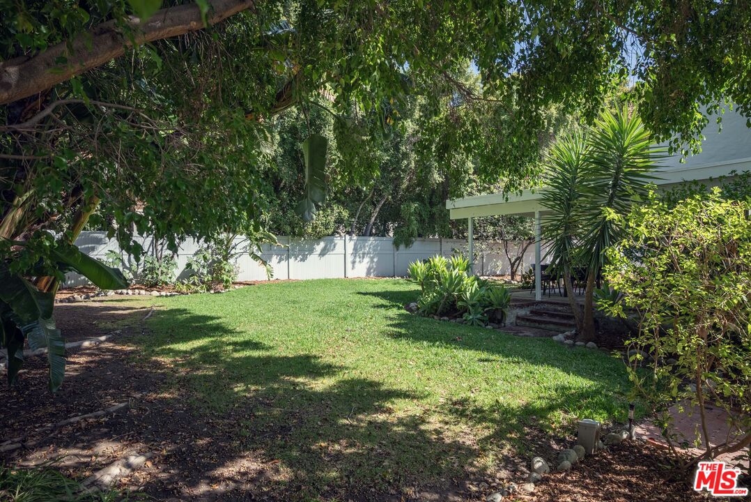 1917 Eden Ave