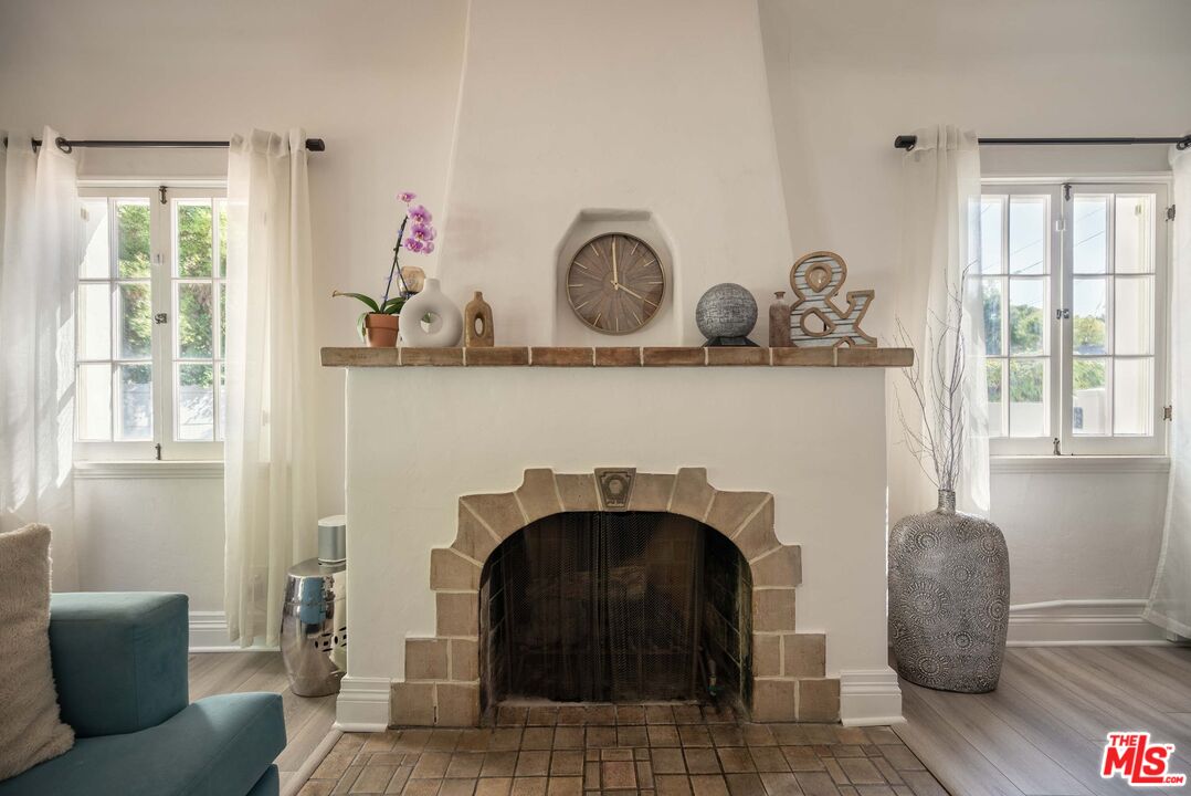 1917 Eden Ave