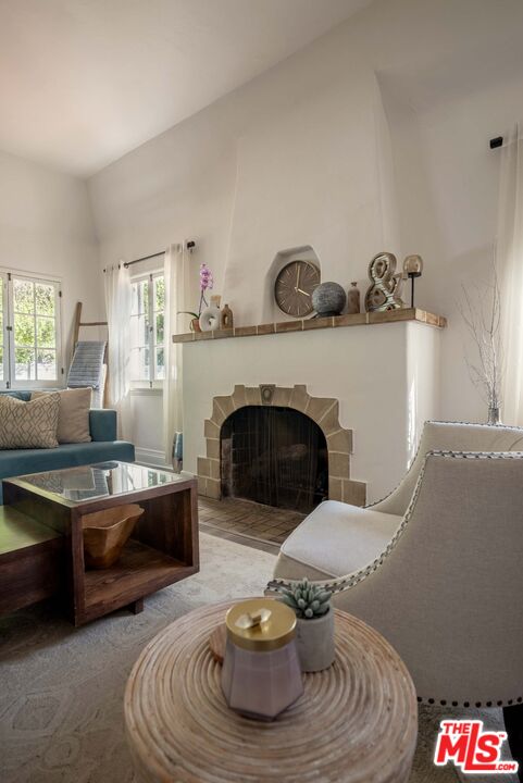 1917 Eden Ave