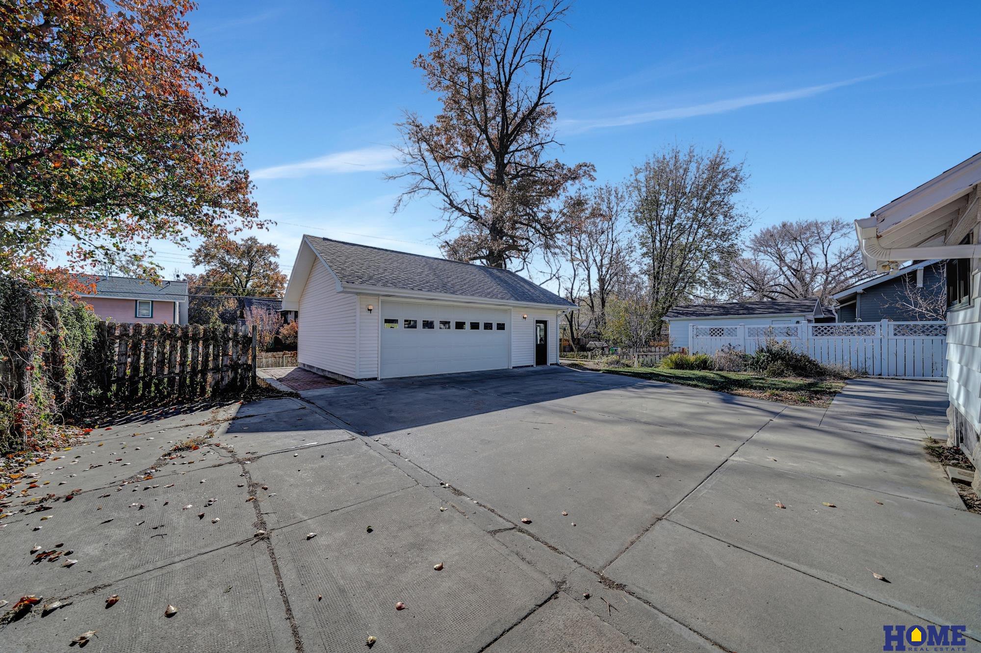 2119 Ryons Street