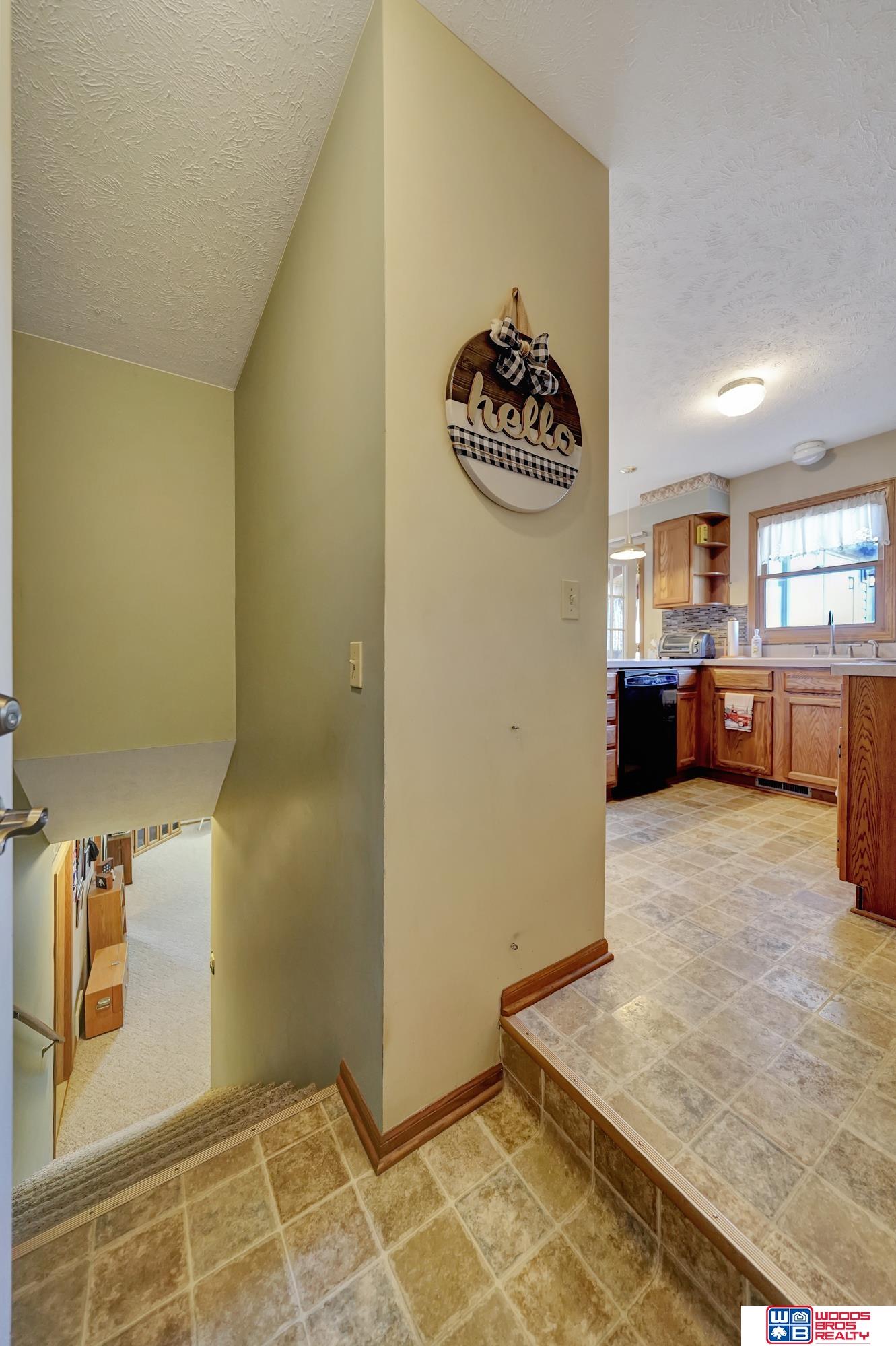 1331 Quail Run Circle