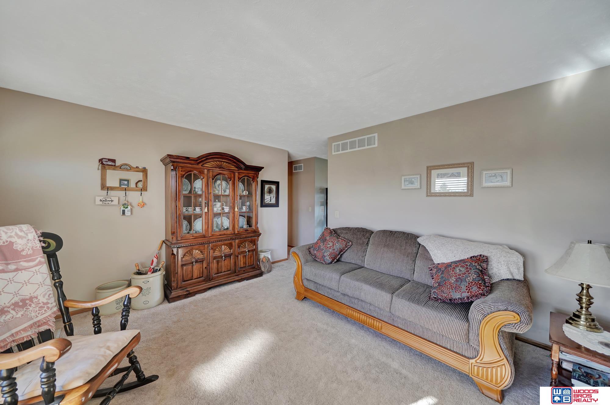 1331 Quail Run Circle