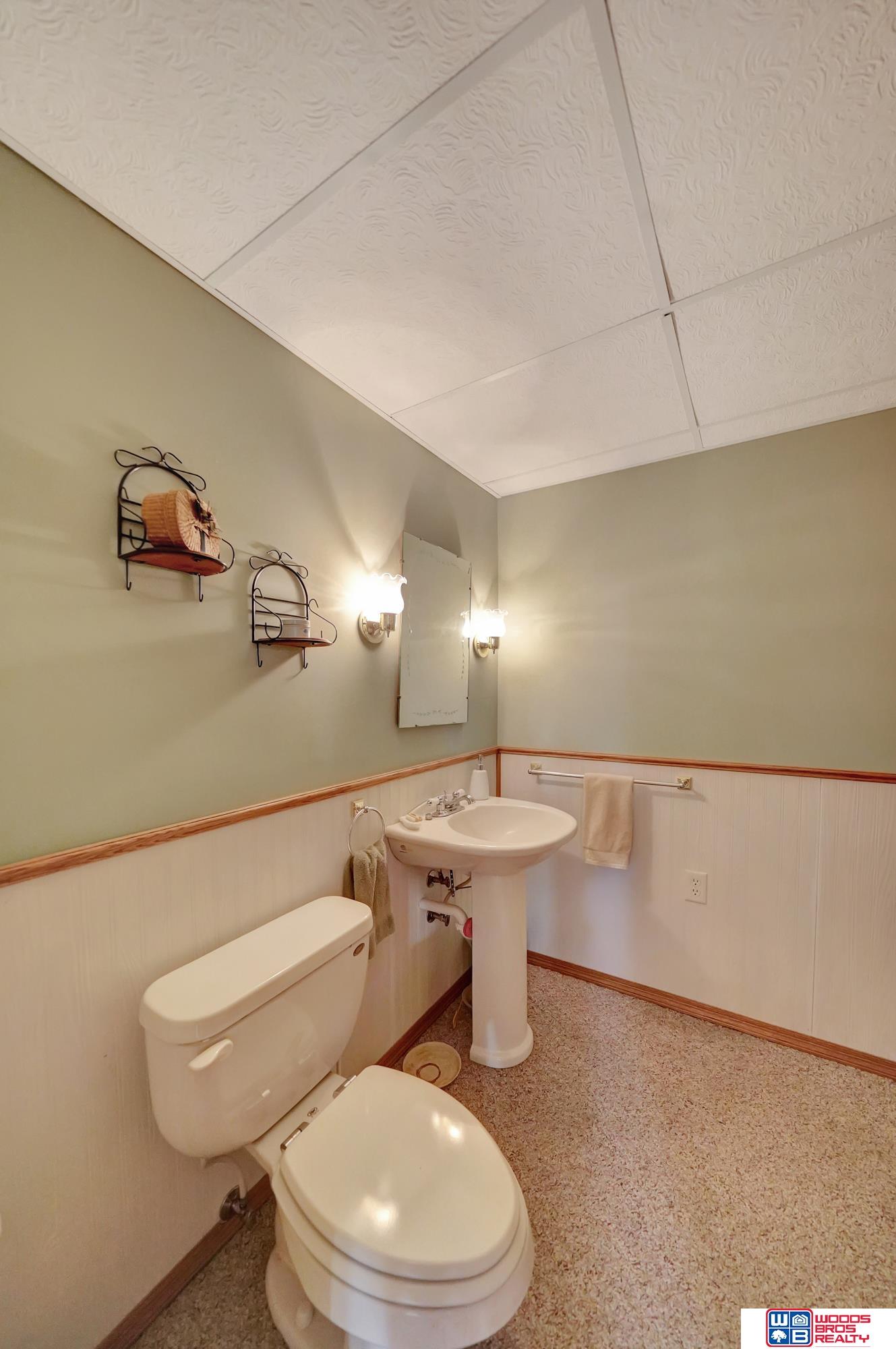1331 Quail Run Circle