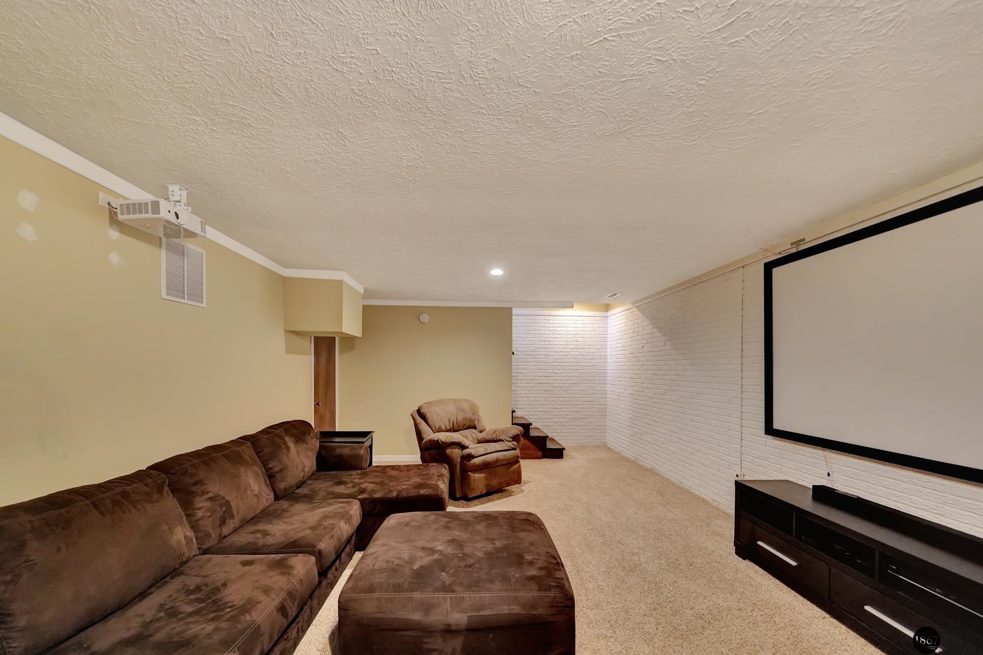 7420 Brentwood Circle