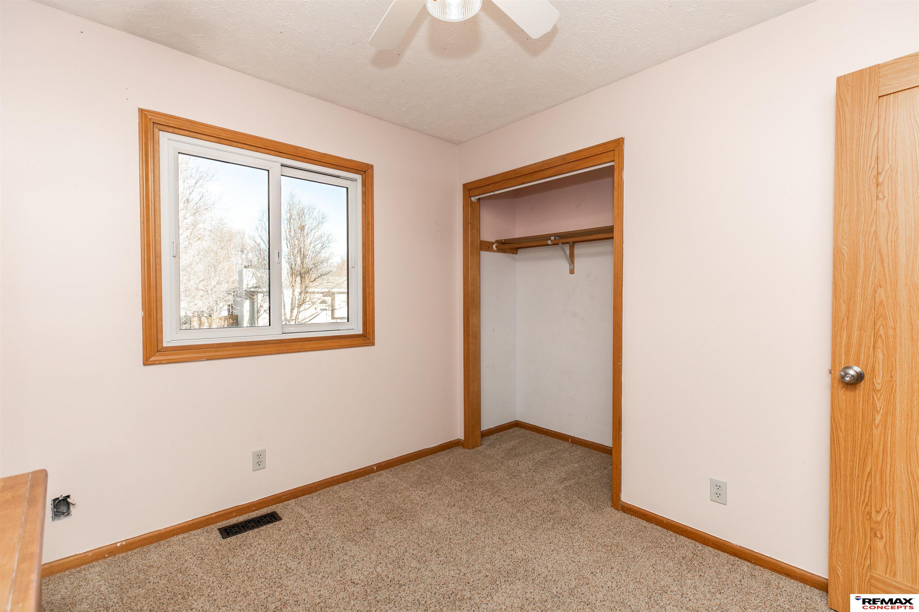 1027 Parkview Lane