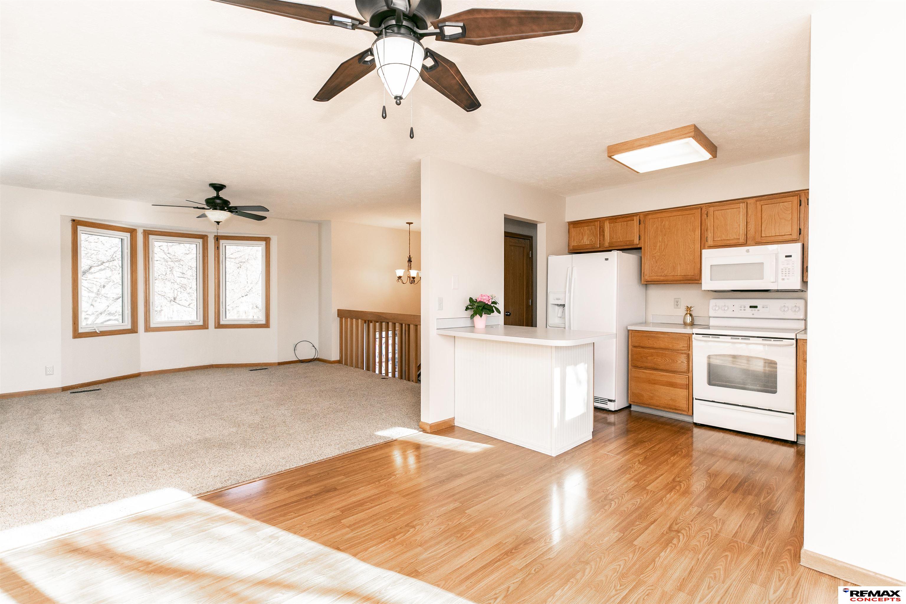 1027 Parkview Lane