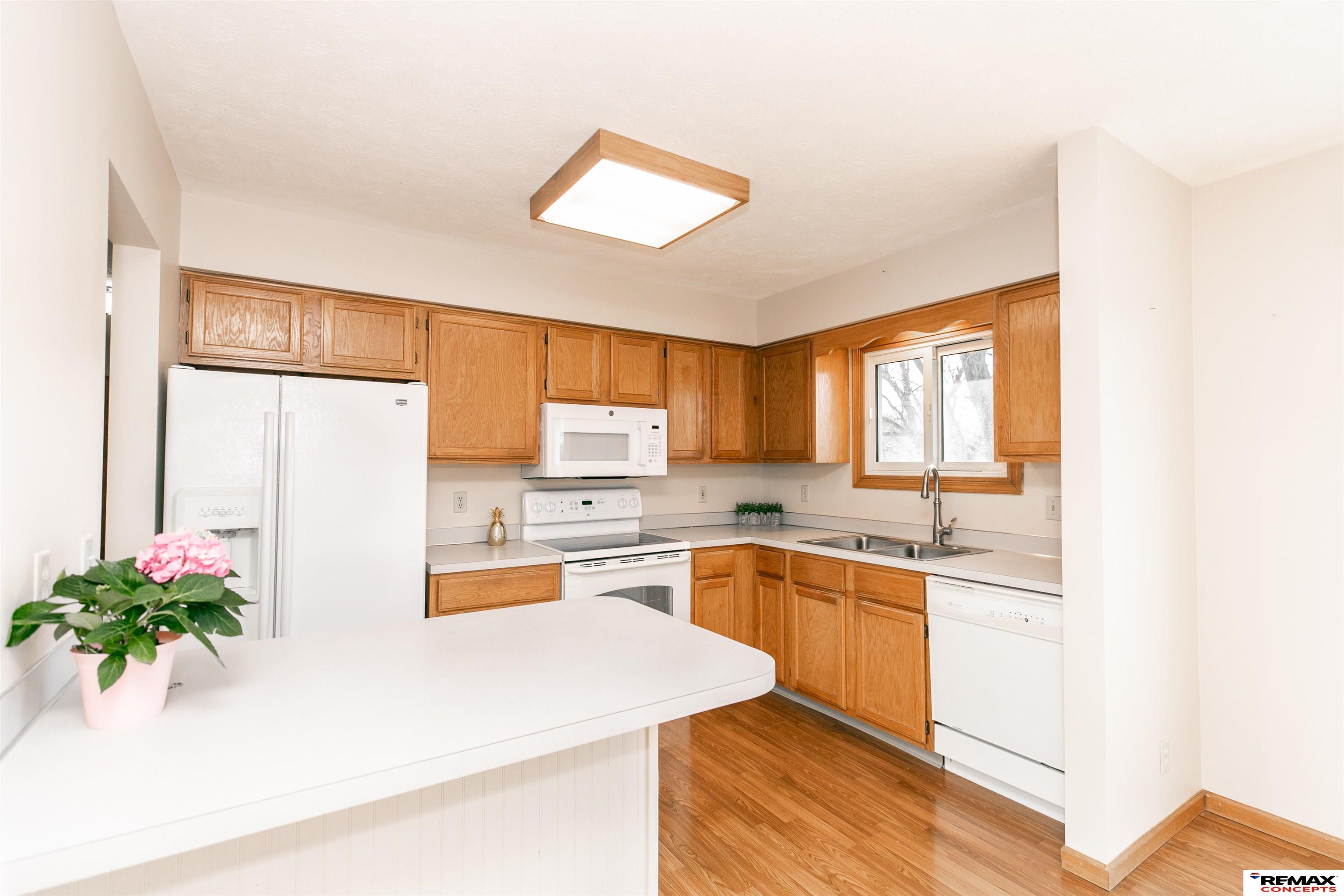 1027 Parkview Lane