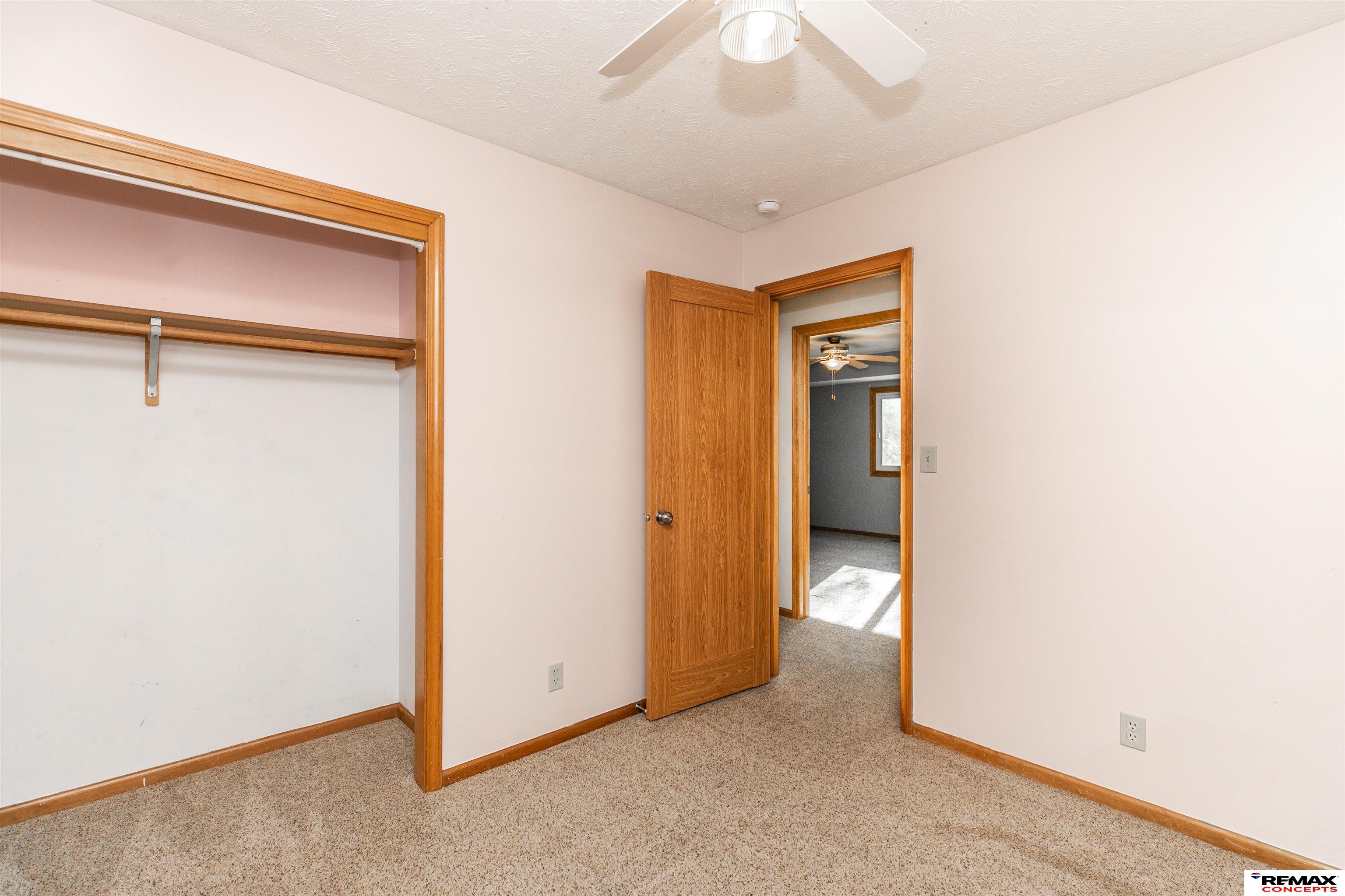 1027 Parkview Lane
