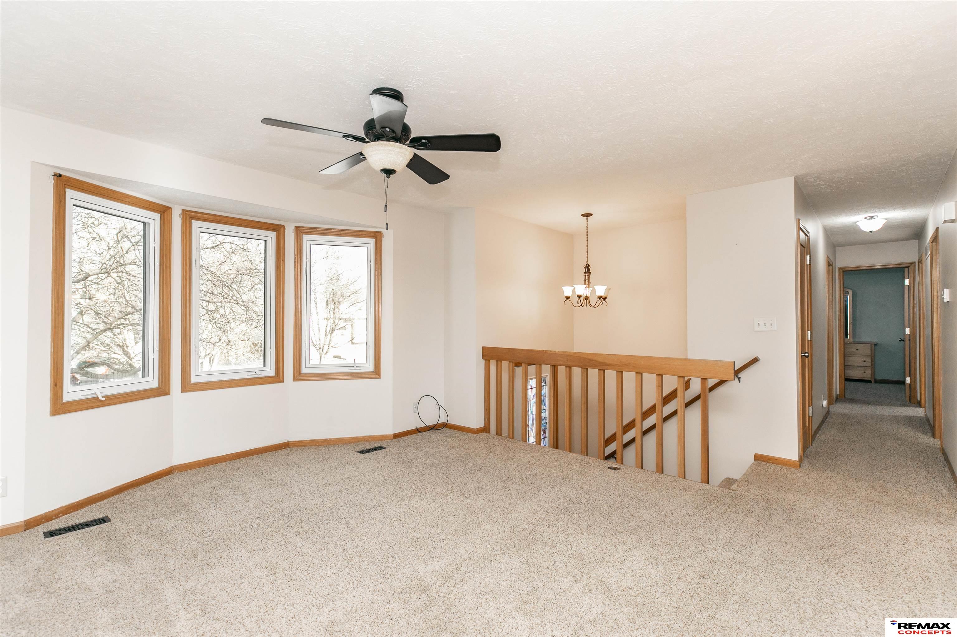 1027 Parkview Lane