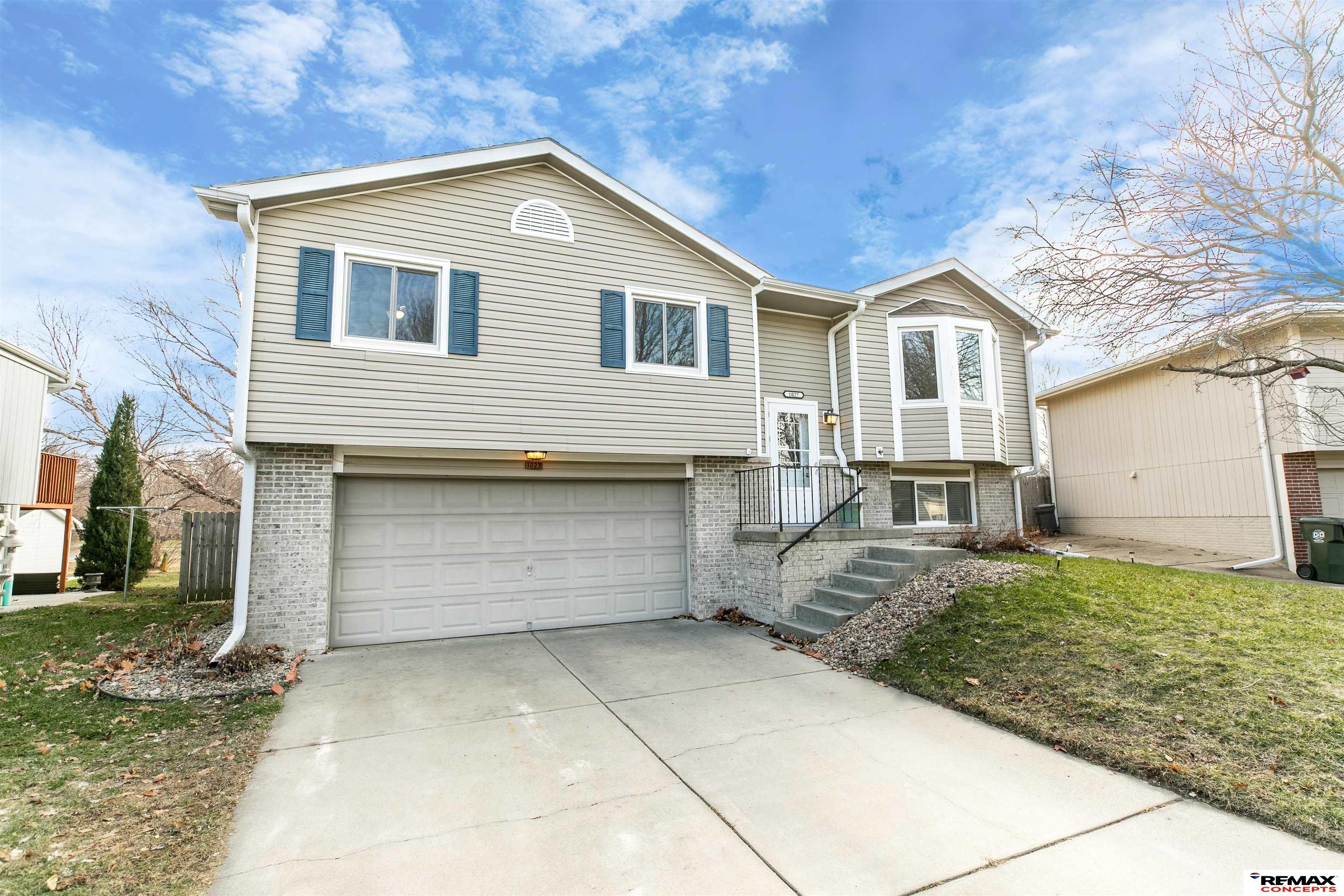 1027 Parkview Lane