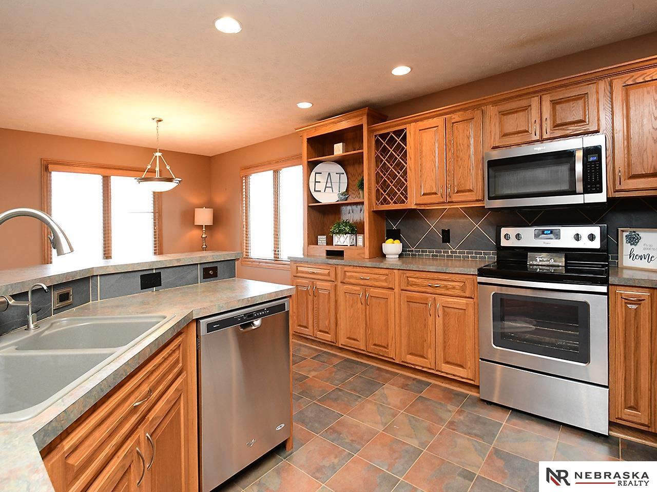 825 Larkspur Drive