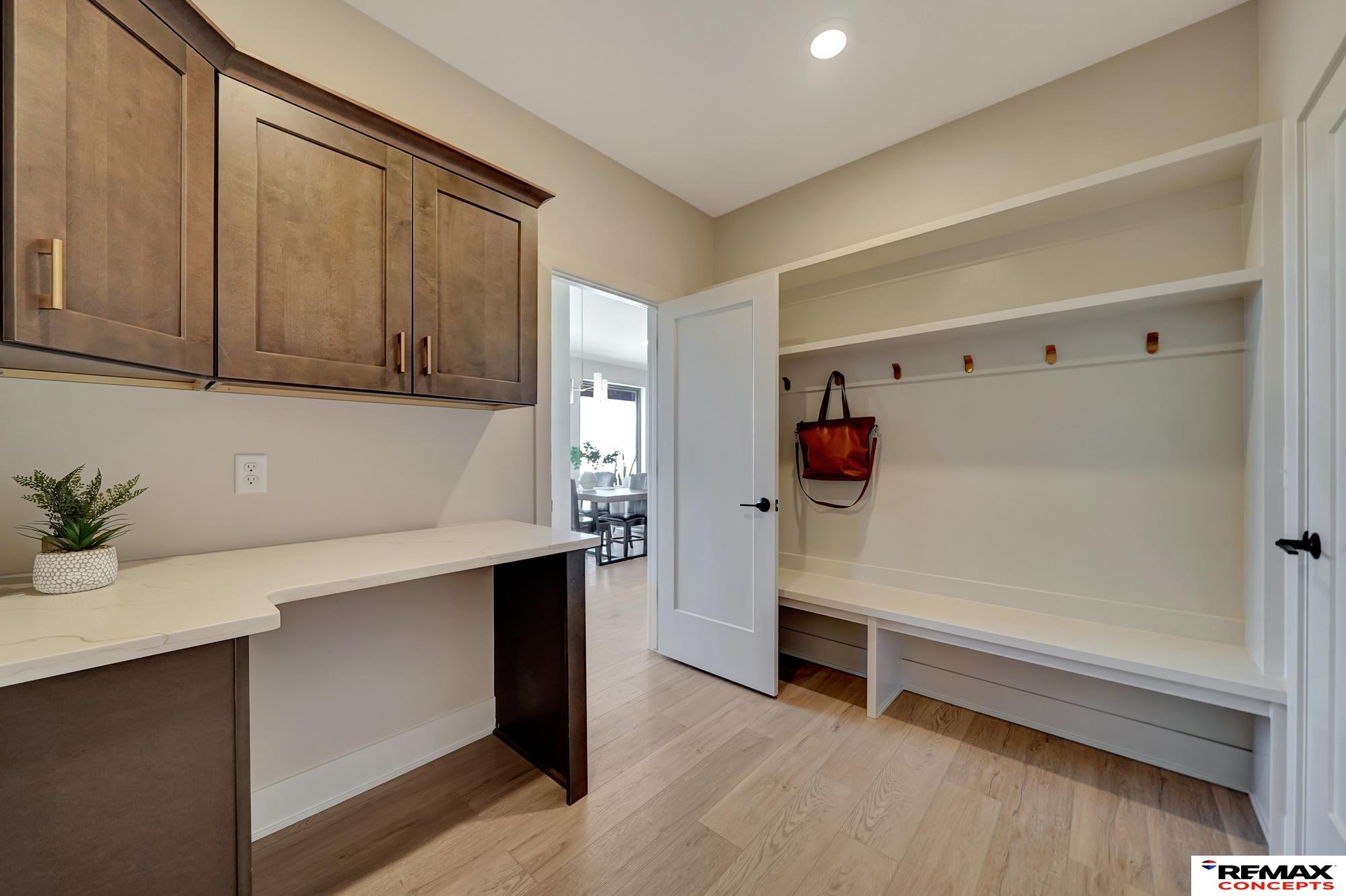 5929 SW Sierra Madre Drive