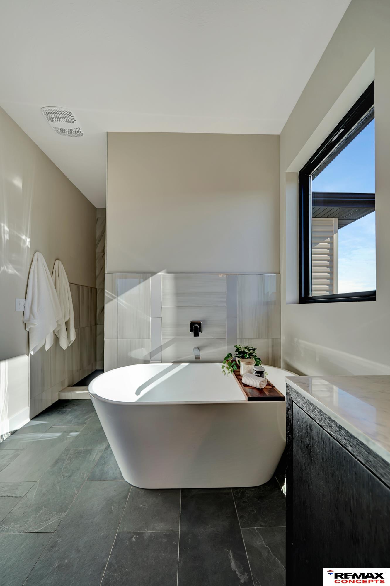 5929 SW Sierra Madre Drive