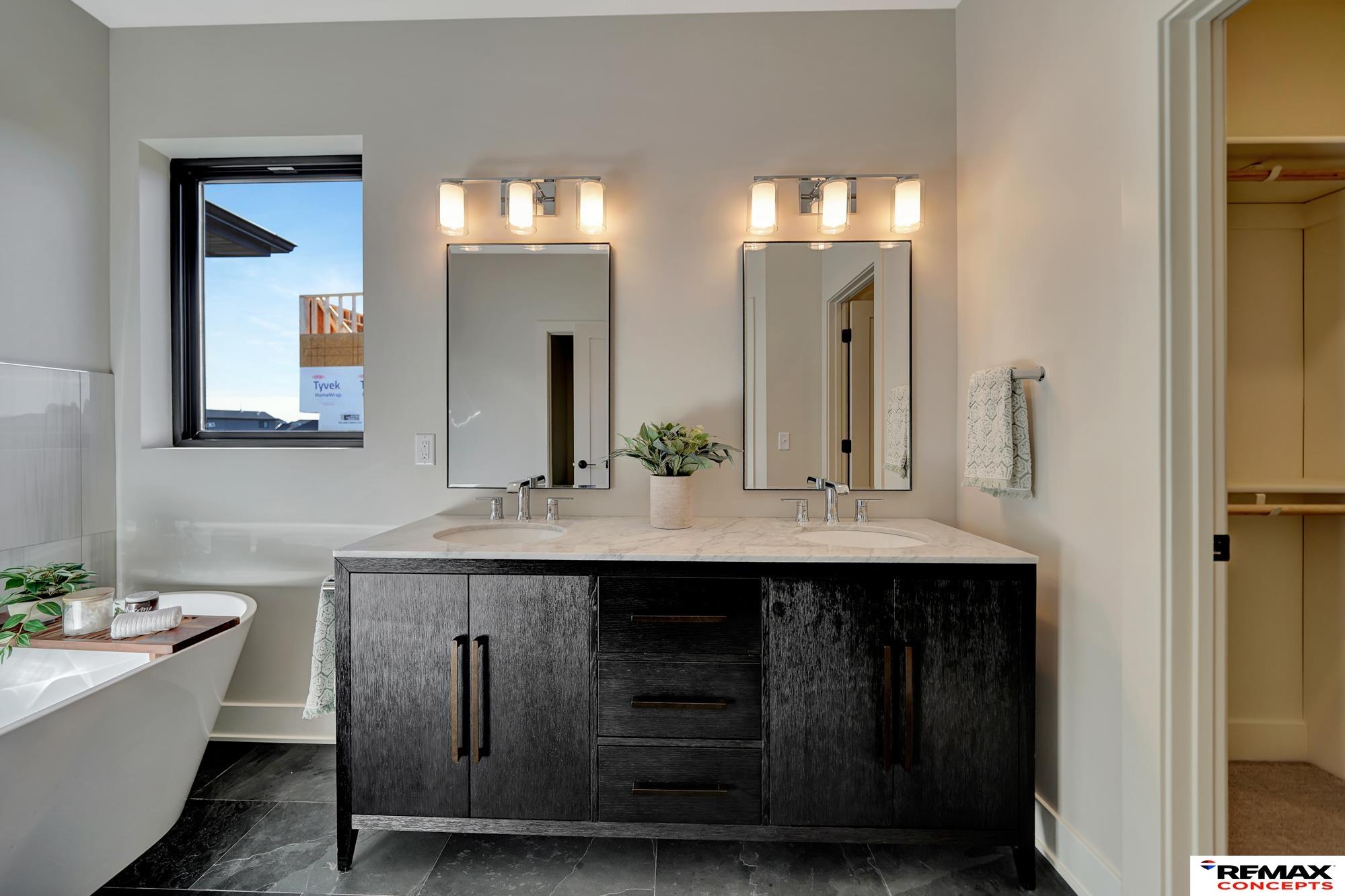 5929 SW Sierra Madre Drive