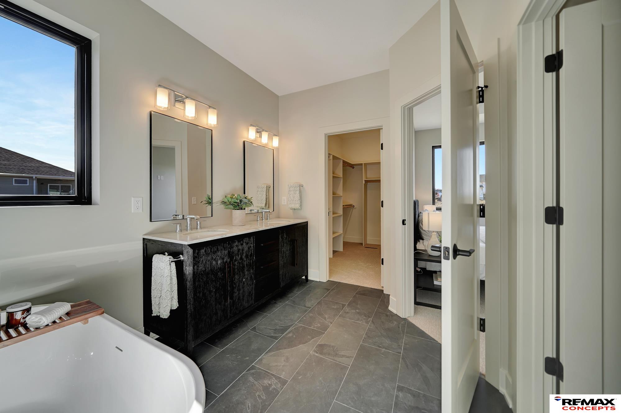 5929 SW Sierra Madre Drive