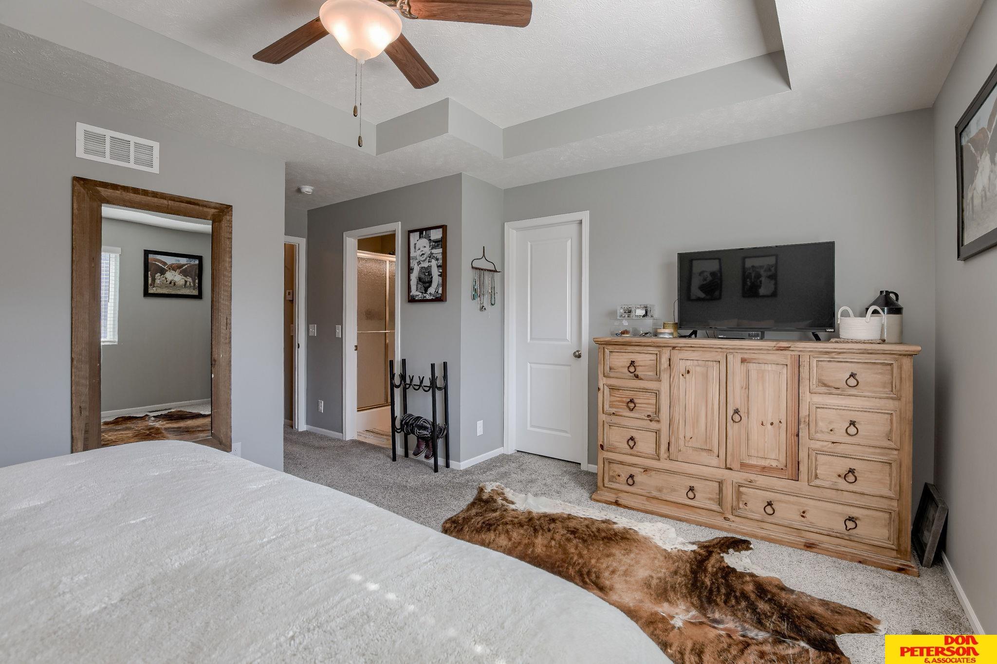 937 Hickory Hill Lane