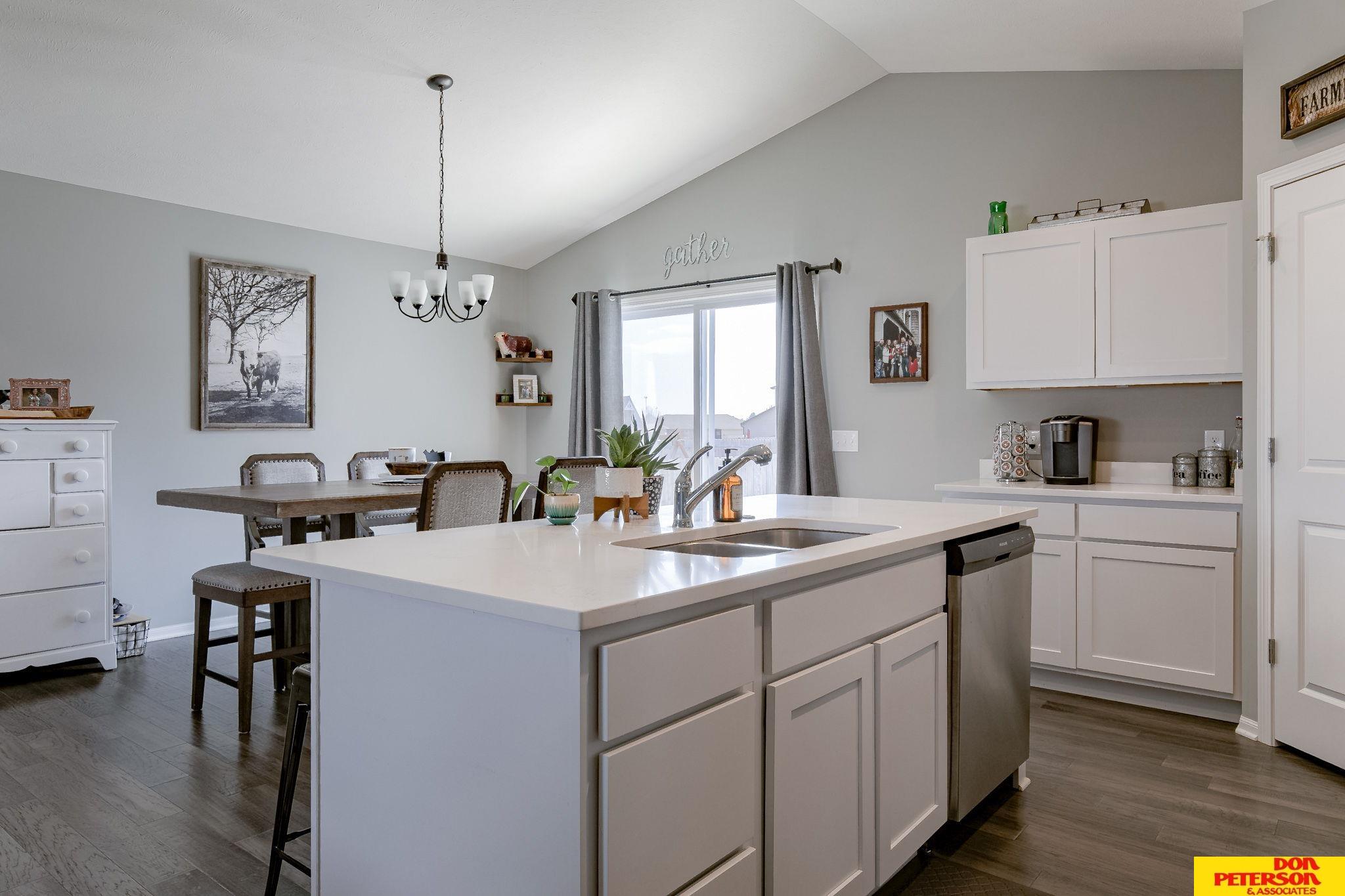 937 Hickory Hill Lane