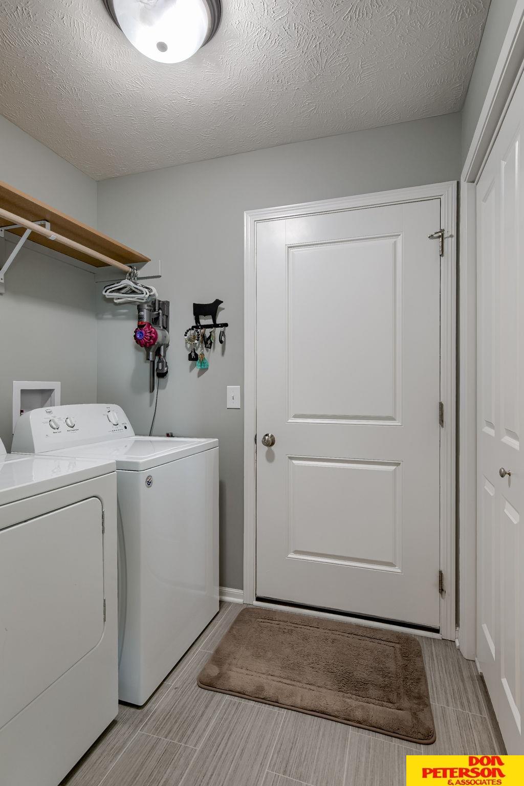 937 Hickory Hill Lane