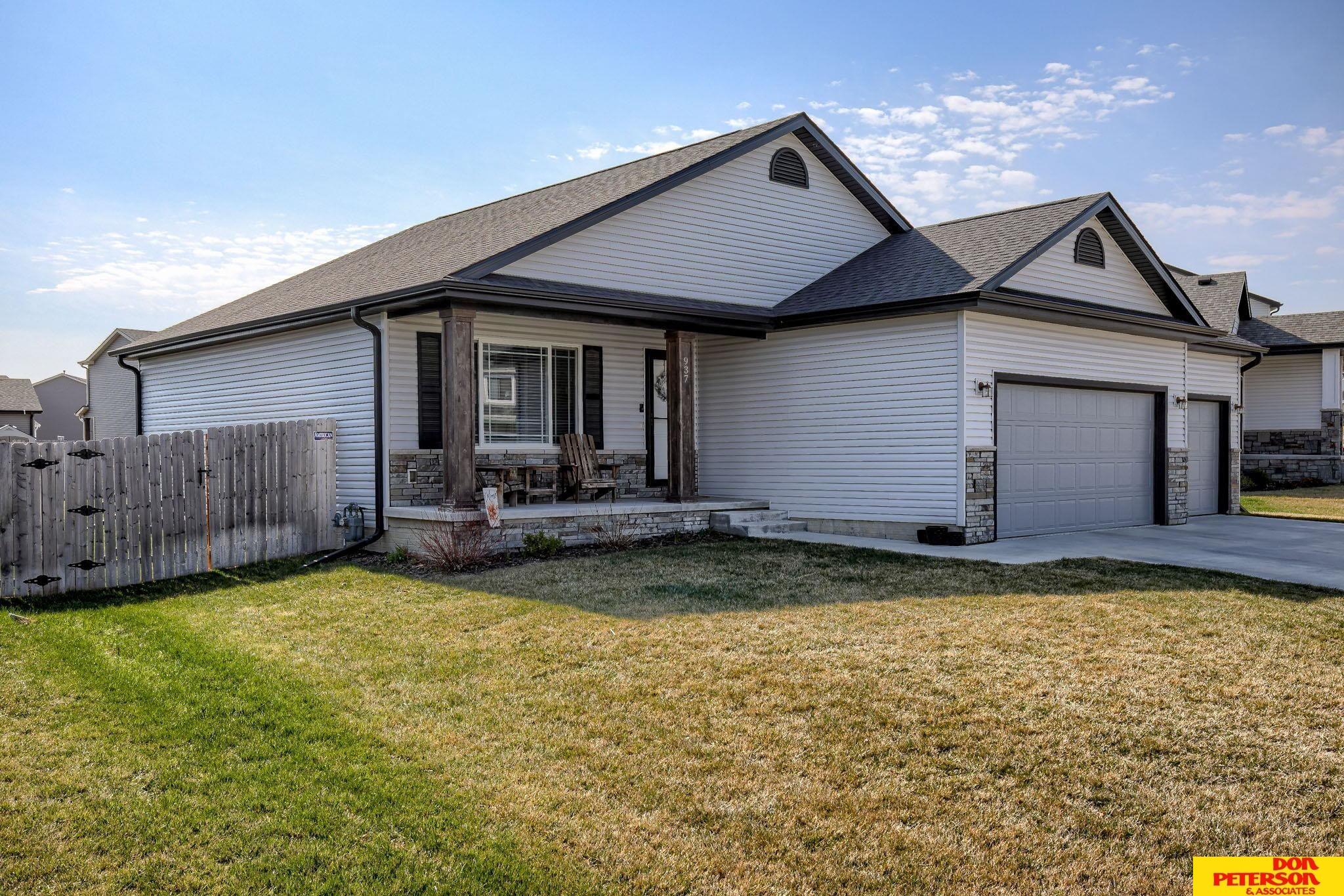 937 Hickory Hill Lane