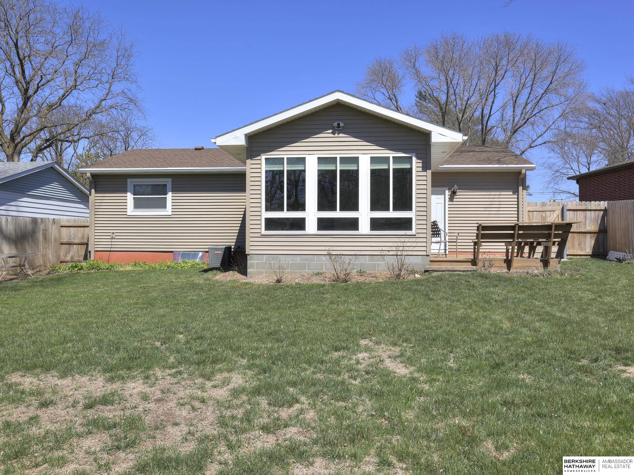8237 Chestnut Lane