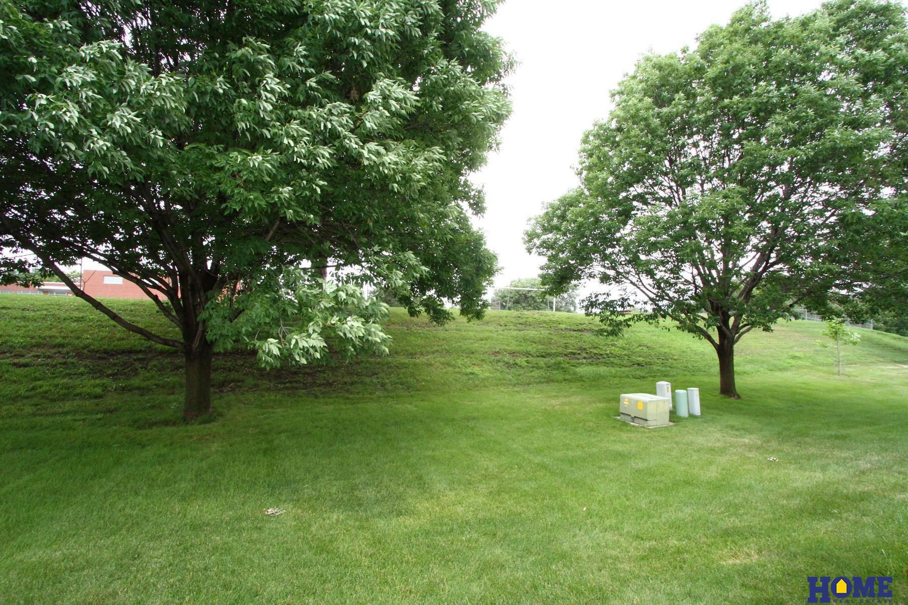 2549 N 69th Court