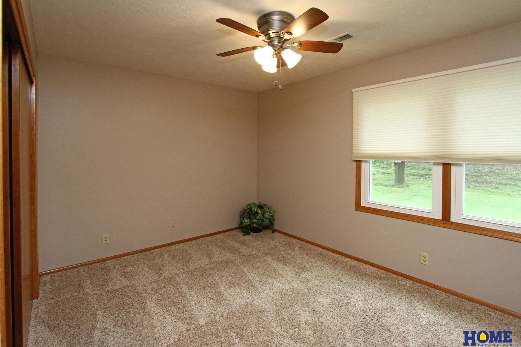 2549 N 69th Court