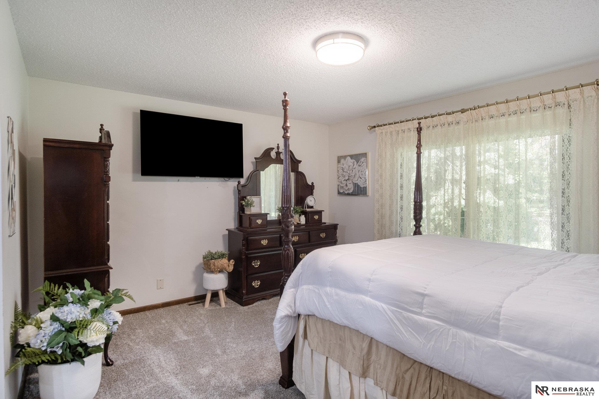 3911 Paxton Drive