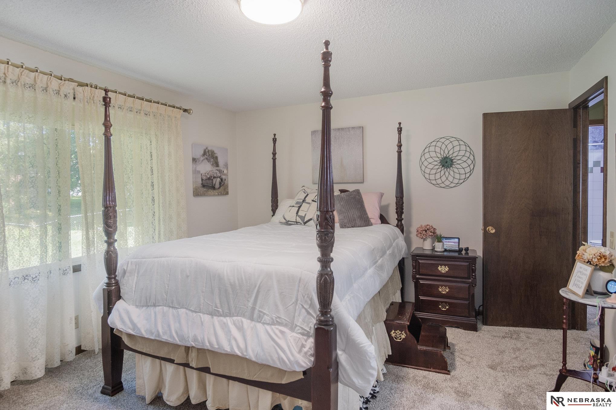 3911 Paxton Drive