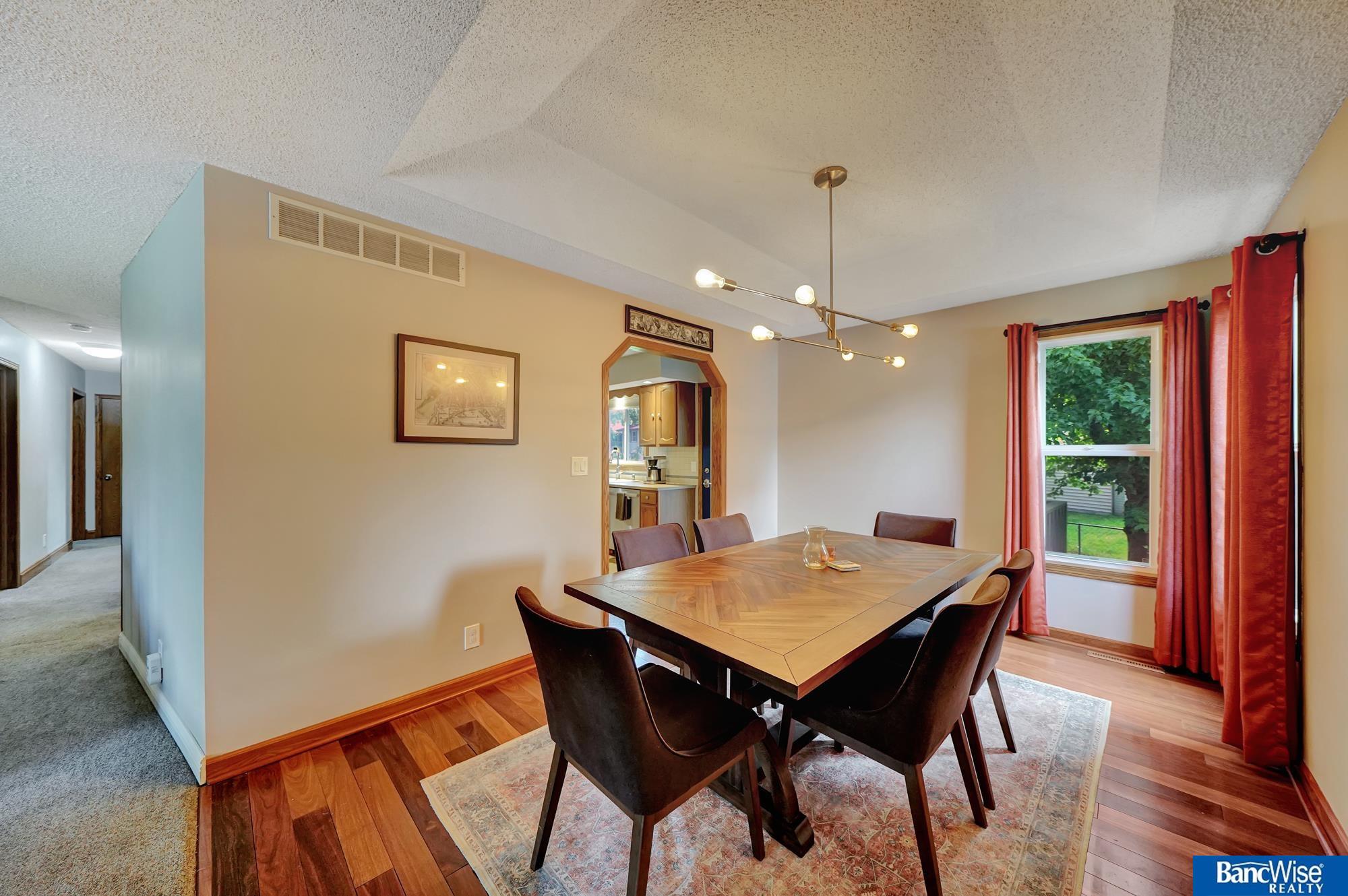 5610 Dove Circle
