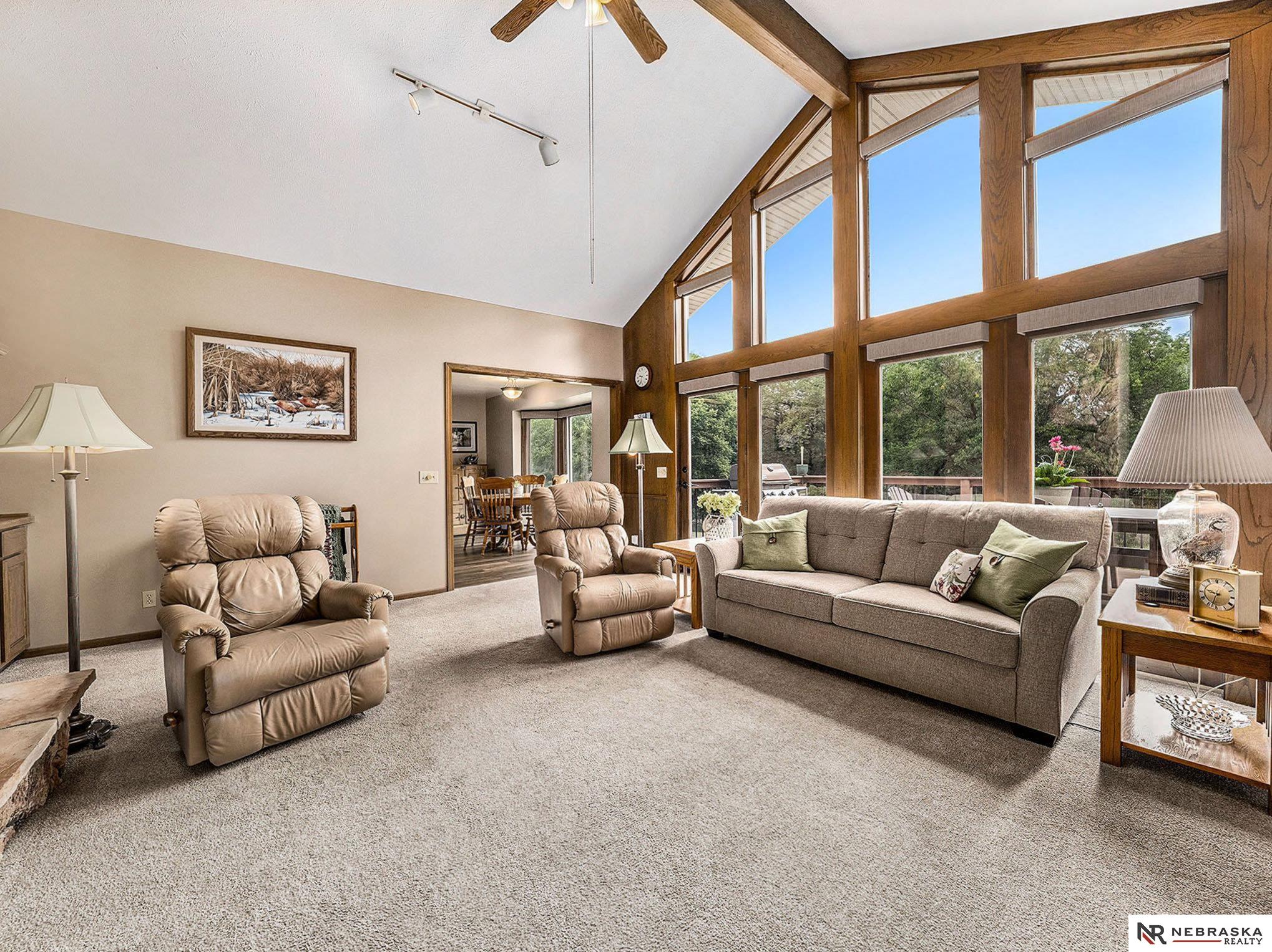 5601 Deerhaven Drive
