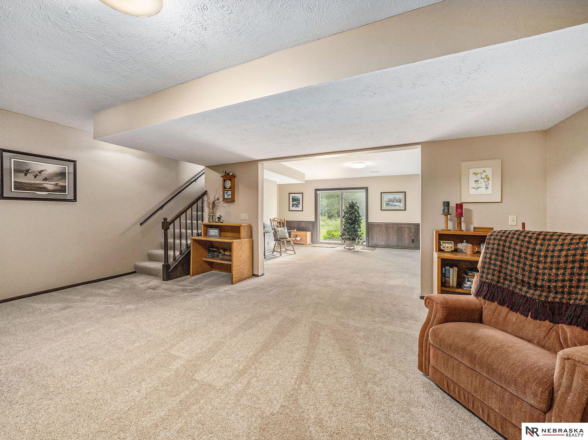 5601 Deerhaven Drive