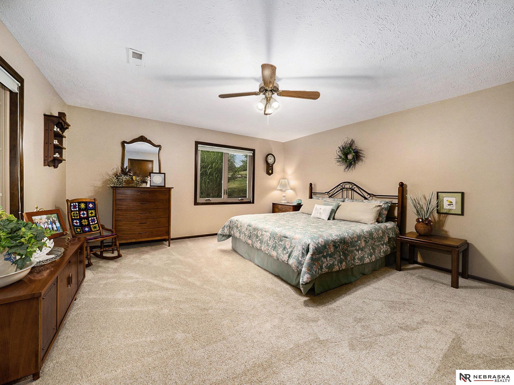 5601 Deerhaven Drive
