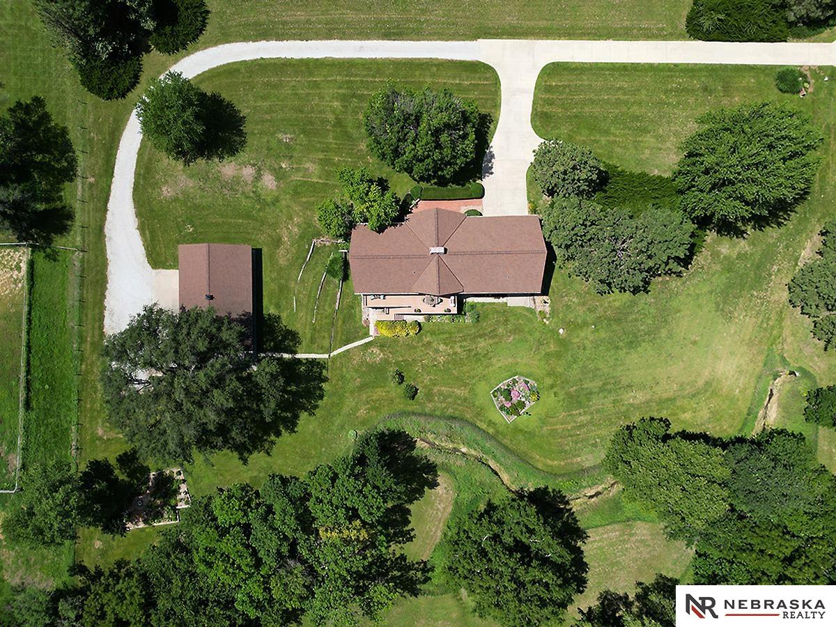 5601 Deerhaven Drive