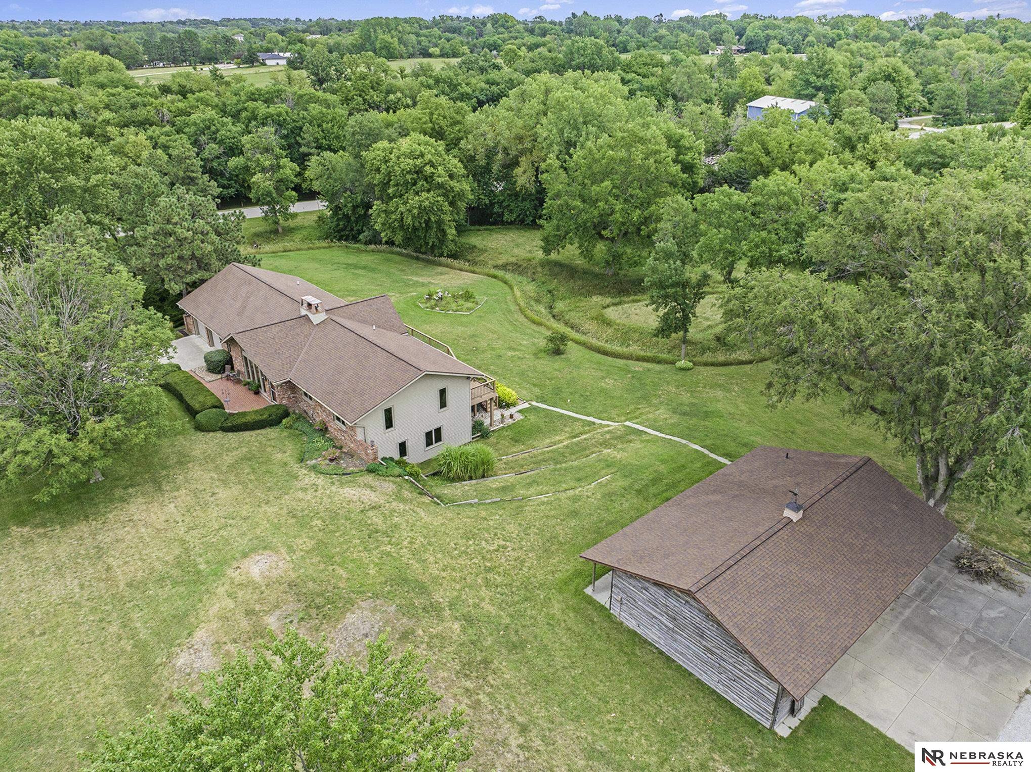 5601 Deerhaven Drive