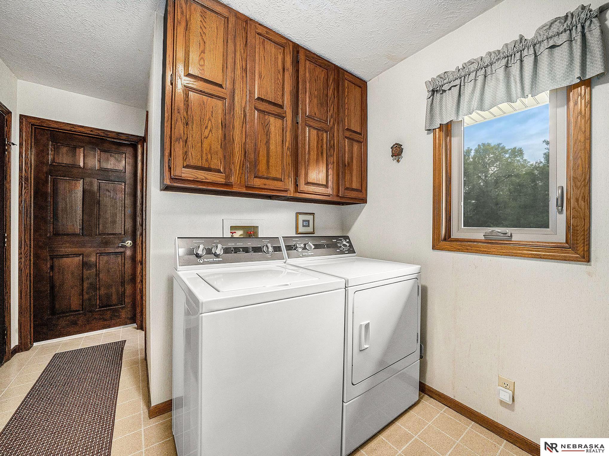 5601 Deerhaven Drive