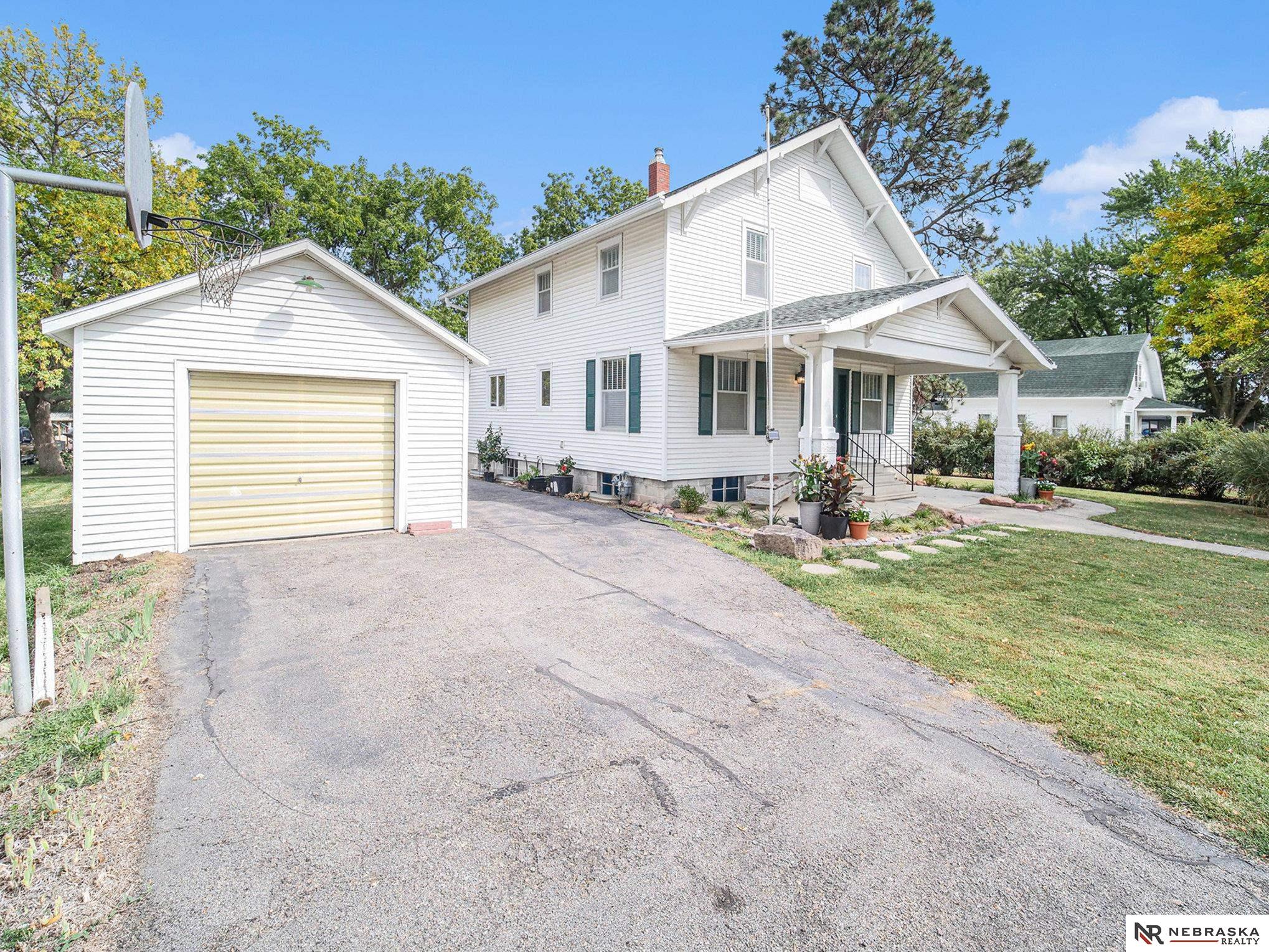 350 Van Buren Street