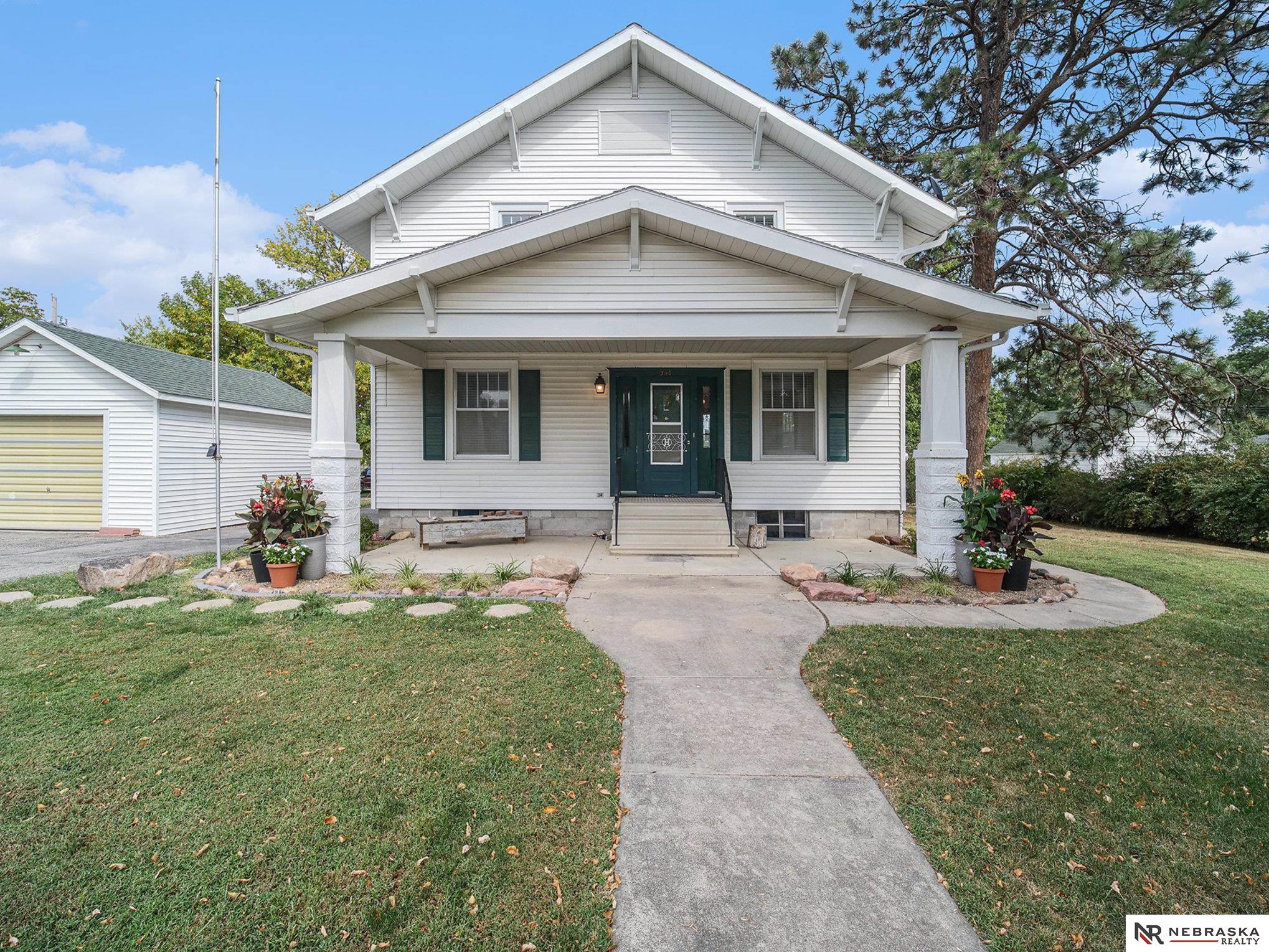 350 Van Buren Street
