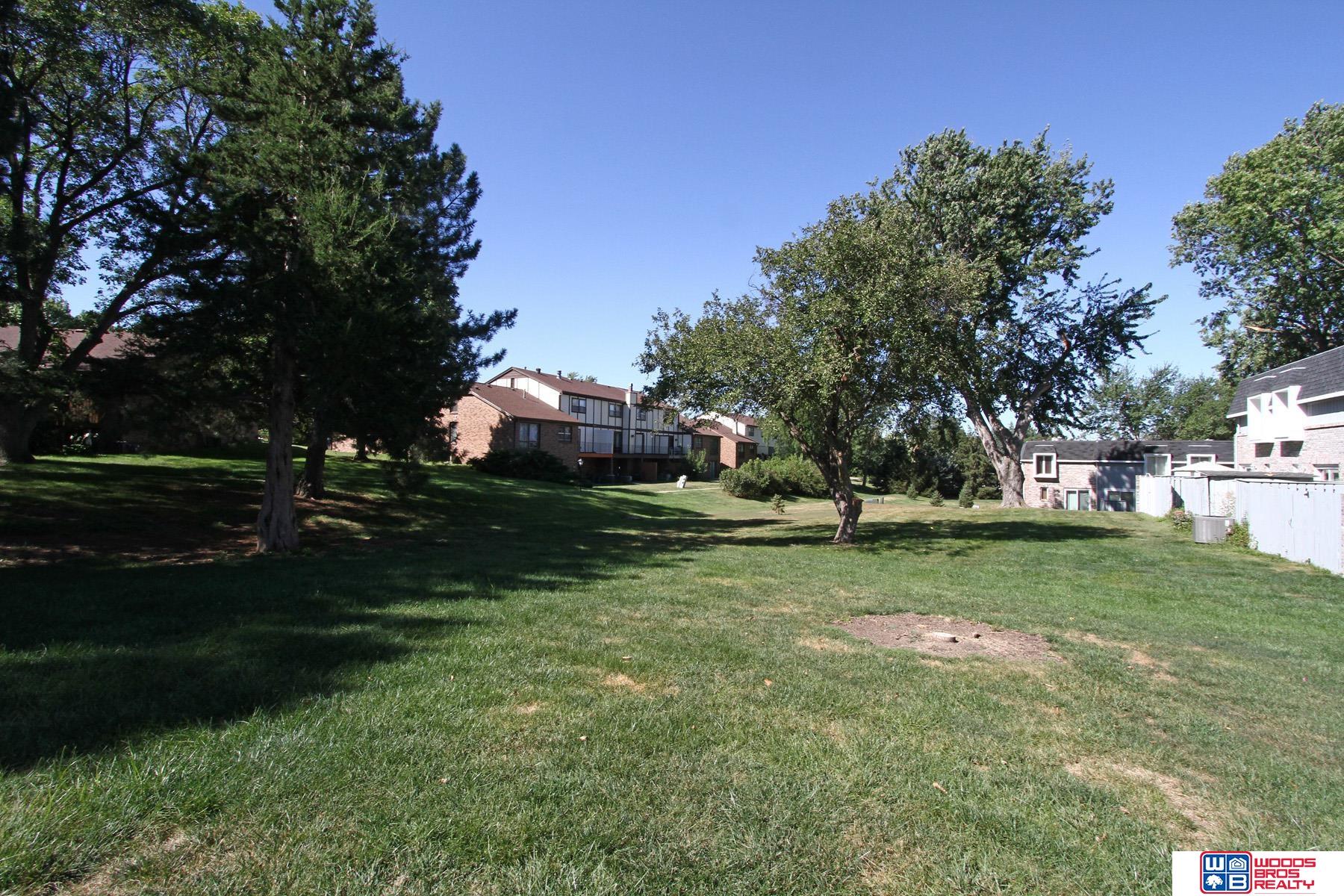 7111 Old Post Road # 13