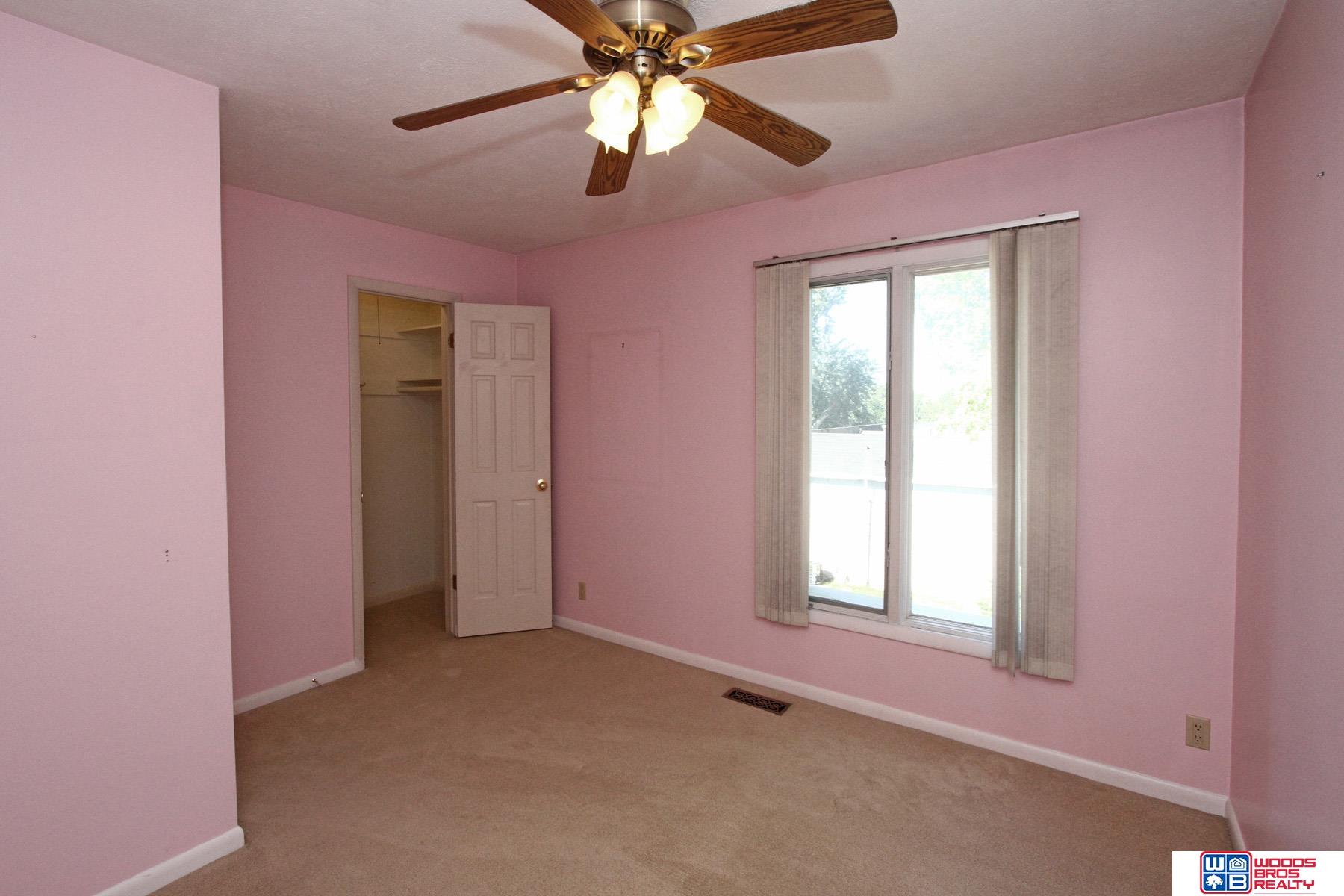 7111 Old Post Road # 13