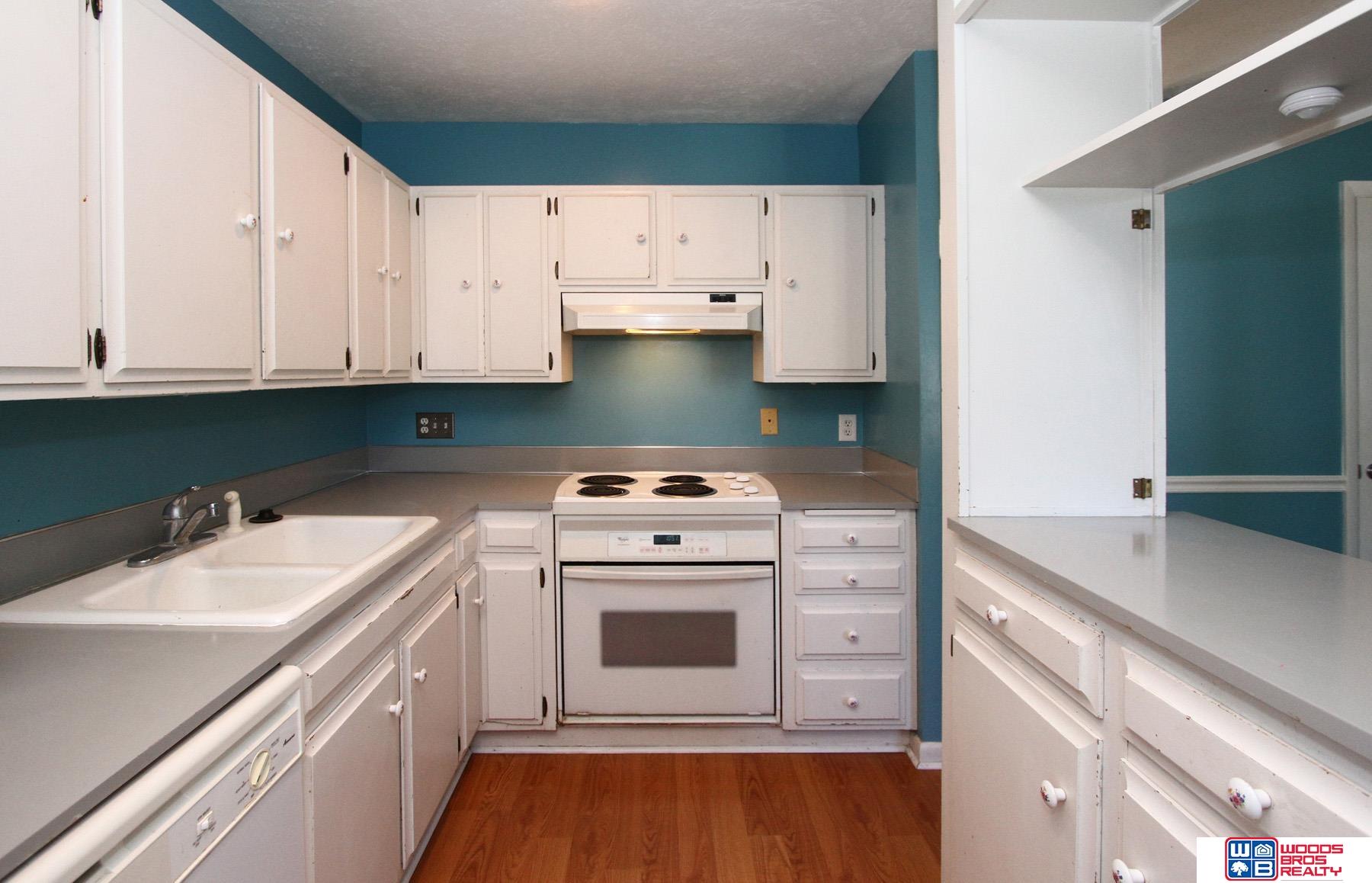 7111 Old Post Road # 13