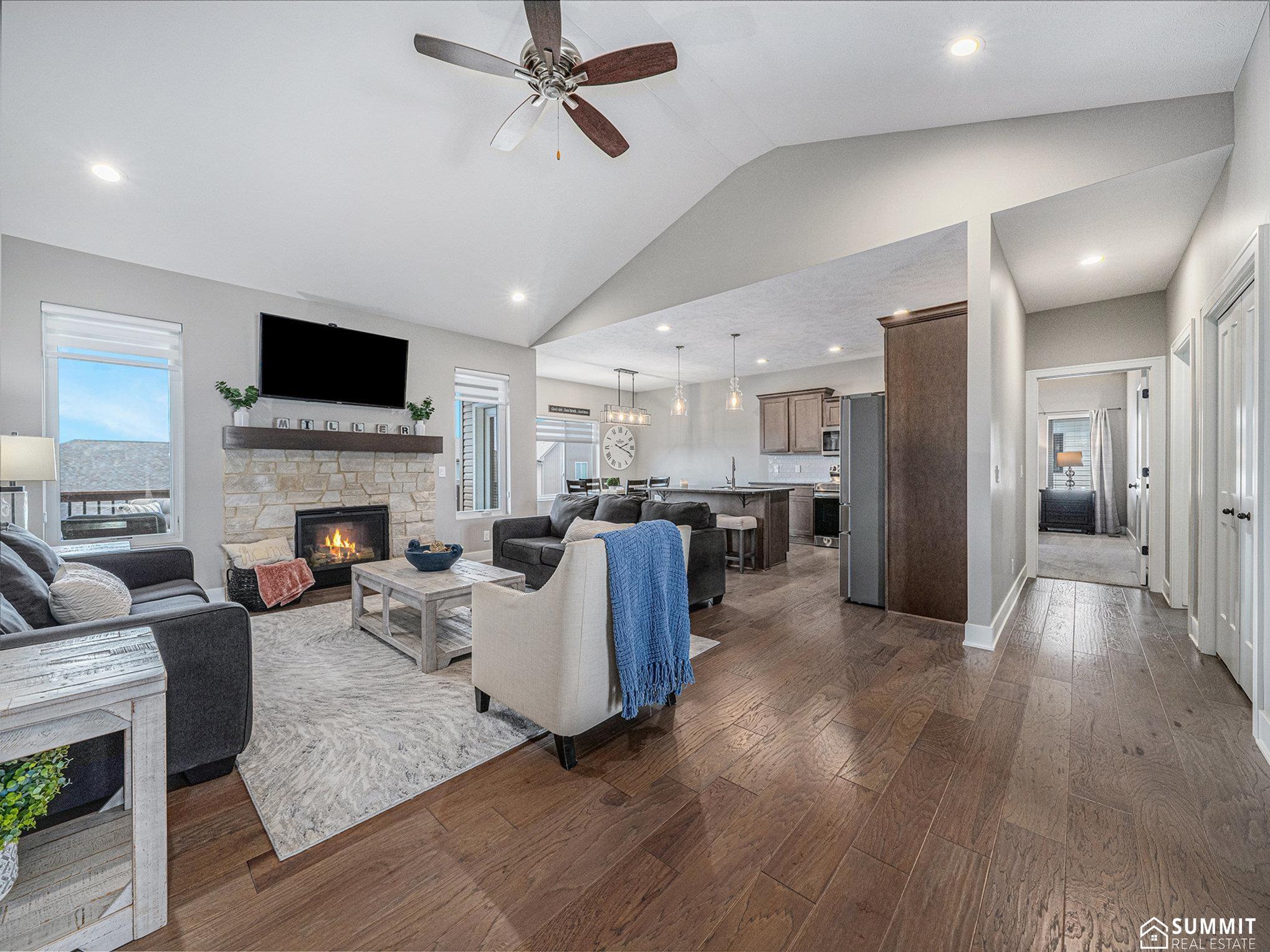 7635 S 78th Street