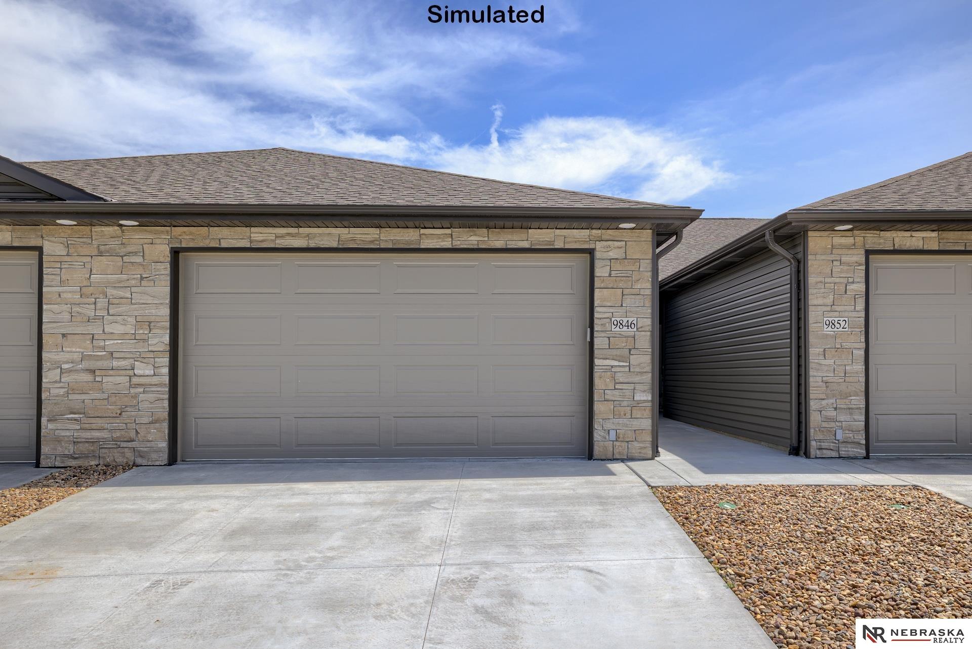 9806 S 89th Street