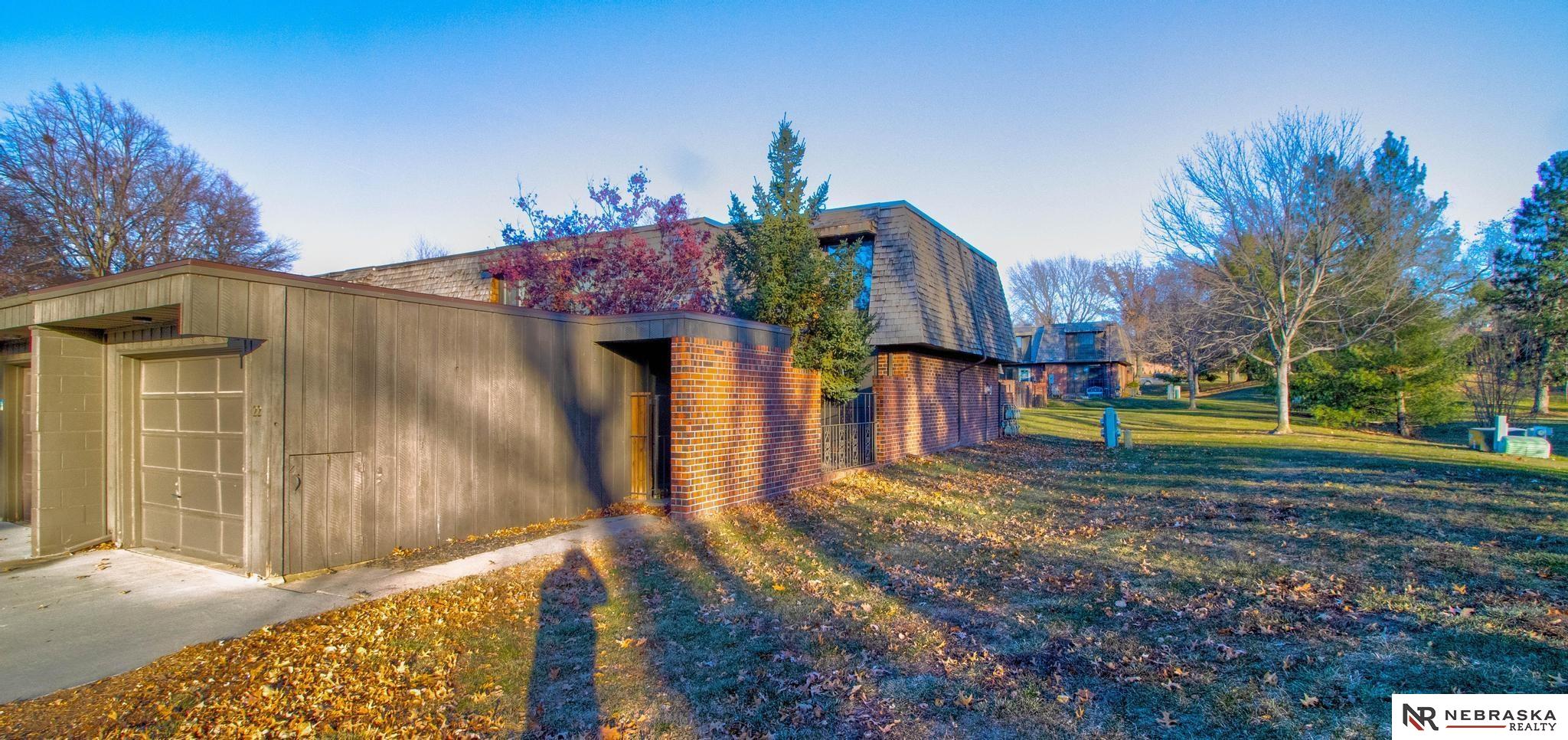 7311 Old Post Road # 22