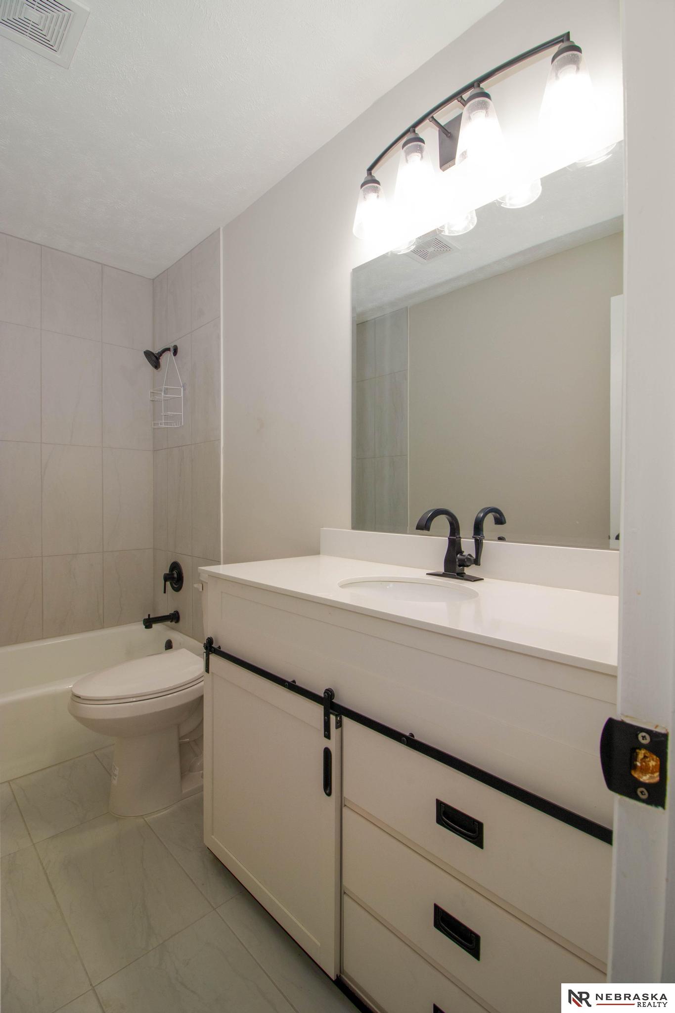 7311 Old Post Road # 22