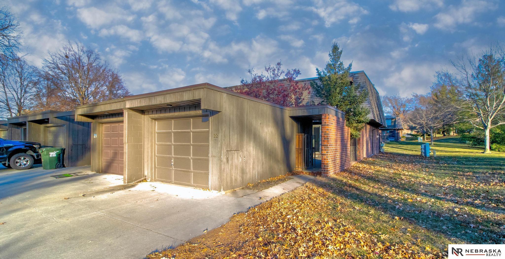 7311 Old Post Road # 22
