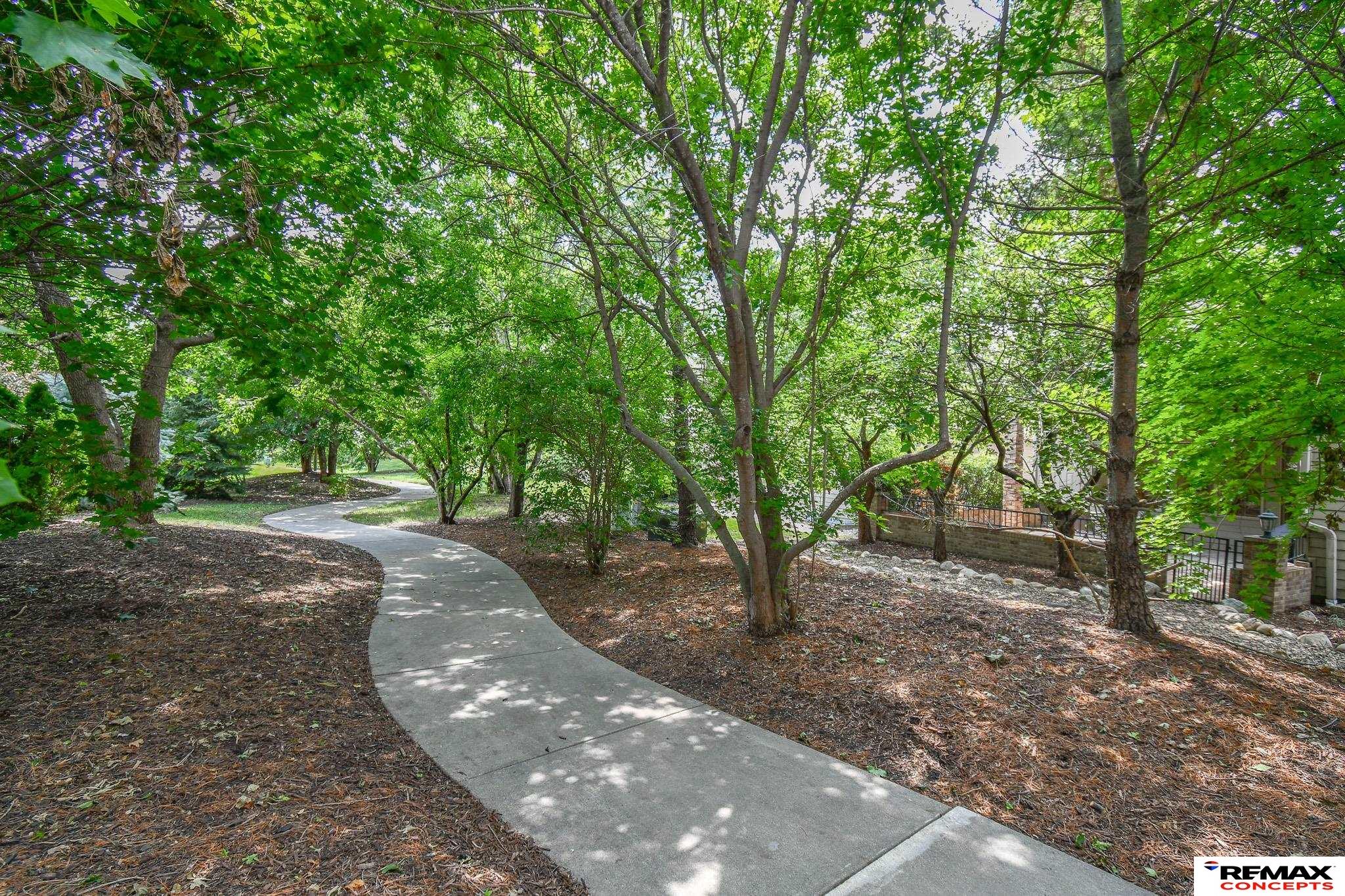 7840 Viburnum Drive